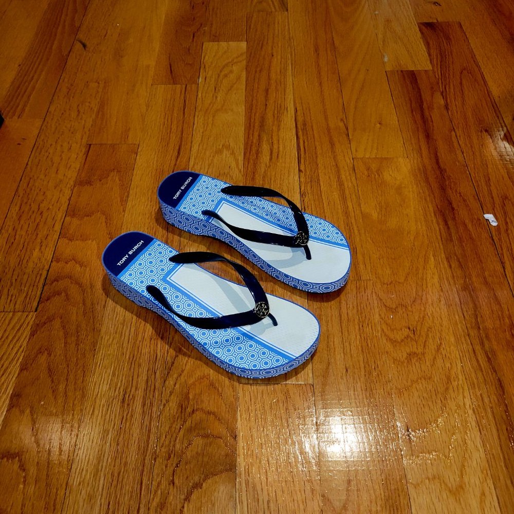 Tory Burch Blue Flip Flops Size 10.5/11